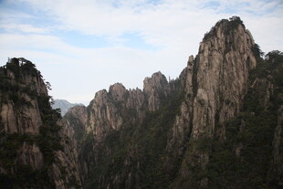 壮丽黄山奇峰景观