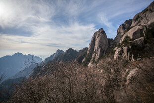 壮丽山景 岩石耸立
