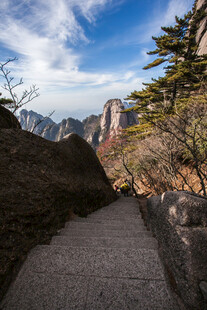 黄山山间步道景色