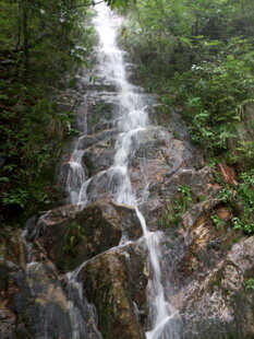 山间瀑布 自然清新之景