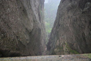 峡谷奇观 狭窄深邃之景