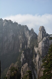 巍峨壮丽的高山景观