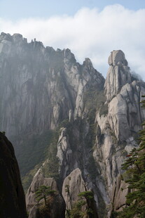 壮丽黄山奇峰景观