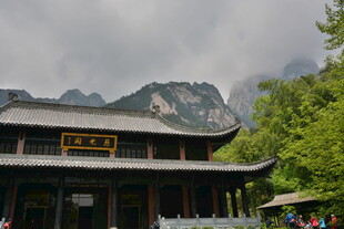 山间中式古建 景致清幽