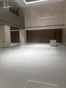 空旷室内空间待装修场景