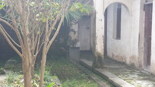 老旧庭院一角