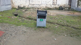 户外旧电器设备