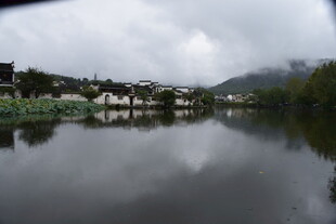 湖畔村落 静谧山水倒影