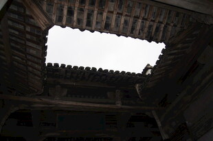 古建天窗 展现岁月韵味