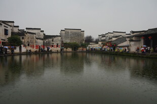 江南水乡临河古建筑景观