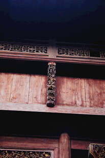 中式古建筑精美木雕细节