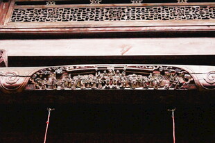 中式古建筑精美木雕装饰