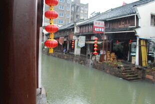 江南水乡古街河畔景致