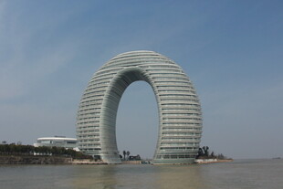 湖州月亮酒店独特外观