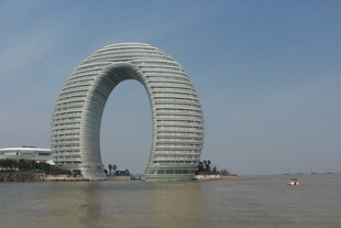 湖州月亮酒店独特外观