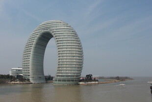 湖州月亮酒店独特外观