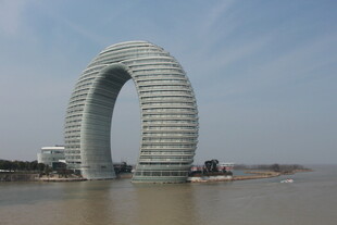 湖州月亮酒店独特外观