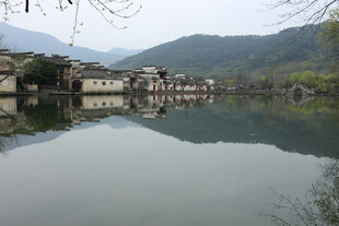 江南水乡宁静湖景风光