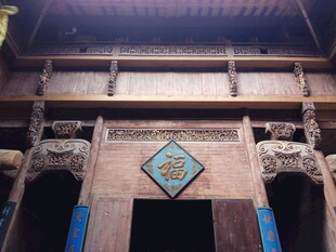 中式古建筑精美木雕门头