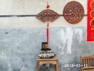 中式墙面装饰与传统摆件