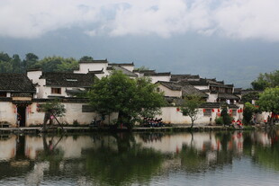 江南水乡古村落湖景