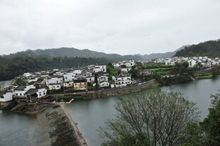 江南水乡村落河畔景致