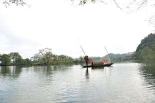江上孤舟 静谧山水风光
