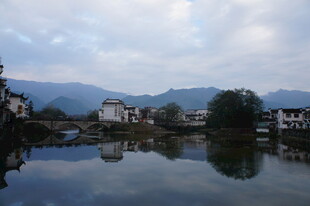 宁静水乡 山水相依的村落