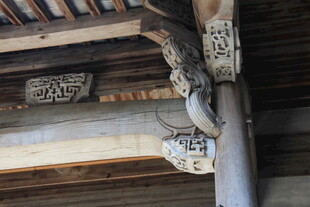 中式古建筑精美木雕构件