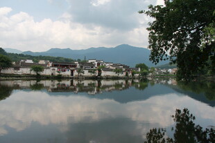 山水相依的宁静水乡