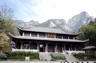 山间古雅中式建筑景观