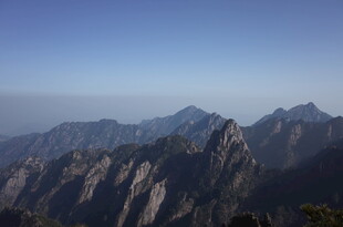 壮丽山景 尽显自然之美