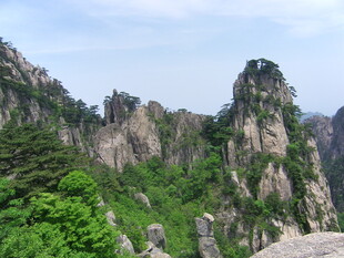 壮丽黄山奇峰景观