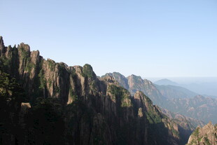 壮丽黄山奇峰景观