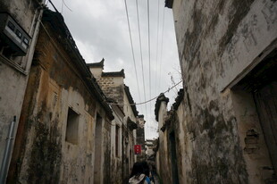 古巷悠悠 岁月沉淀的静谧