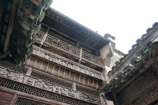 中式古建筑精美木雕细节