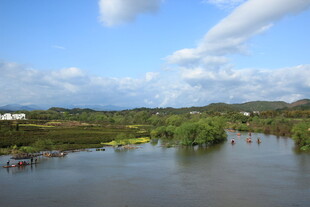 湖畔风光 绿意盎然的景致