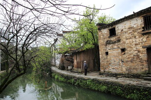 江南水乡古朴民居风貌