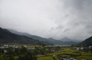 山间田园风光 云雾缭绕