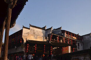 古色古香的中式传统建筑群