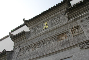 中式古建筑墙面精美雕刻