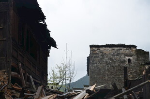 破败房屋废墟场景