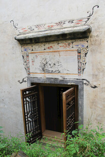 古旧中式门庭 尽显岁月韵味