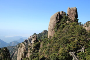 巍峨黄山奇峰壮丽景观