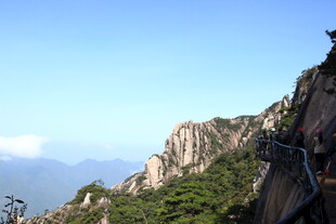 壮丽山景 峭壁栈道风光
