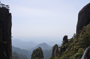 壮丽山景 奇峰与远山