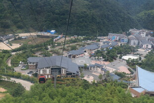 山间村落俯瞰美景