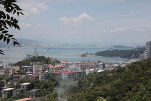 海滨山城美景