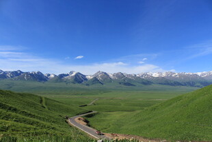 草原公路美景