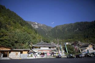 山间古村景致